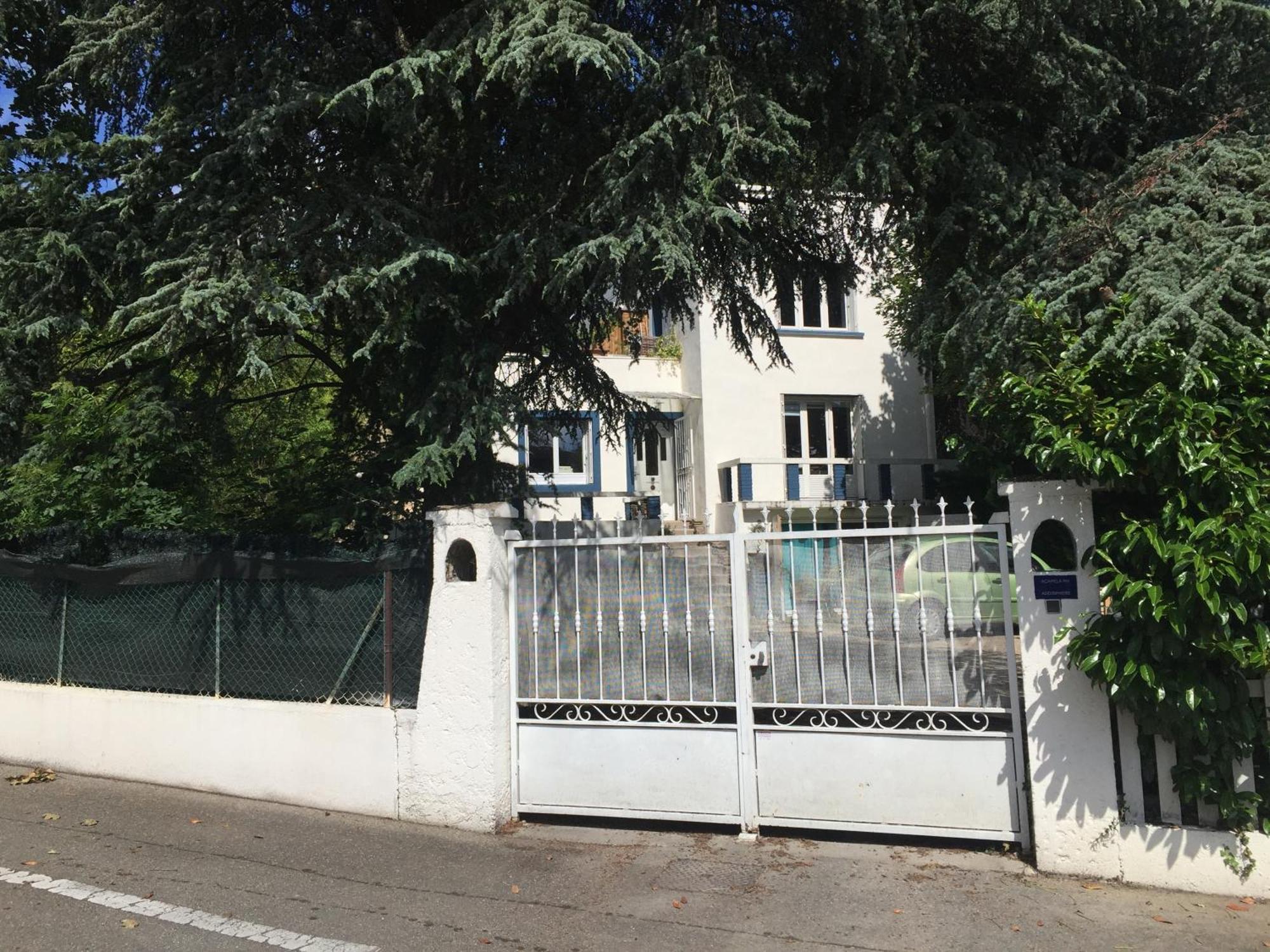 Villa Les Terrasses Dans La Nature Avec Piscine A 2 Pas De Lyon, Metro A 15Mn A Pied Pour Lyon Centre En 10Mn Ou Bus A 300M Pour Lyon Centre Улан Екстериор снимка